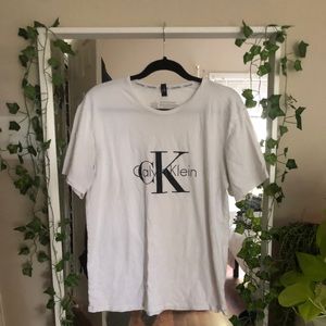 Calvin Klein | Tops | Calvin Klein Tshirt | Poshmark